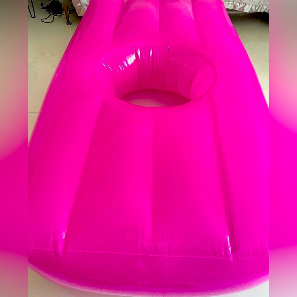 Brand new BBL recovery lounger. Never used.